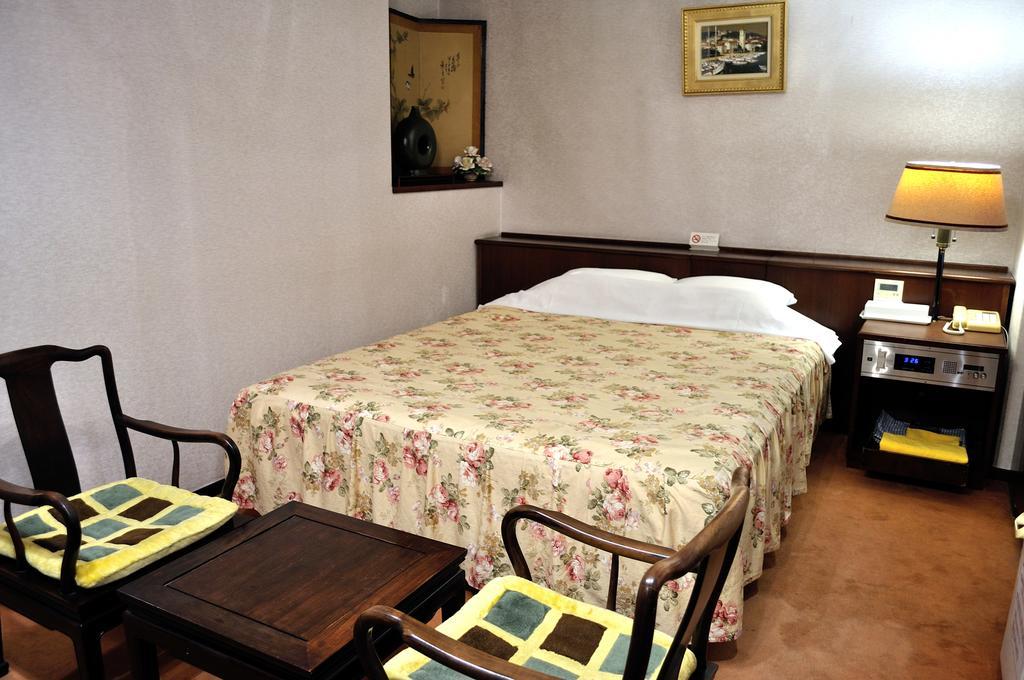 Hotel Los Inn Kochi Room photo